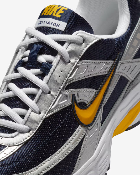 NIKE INITIATOR