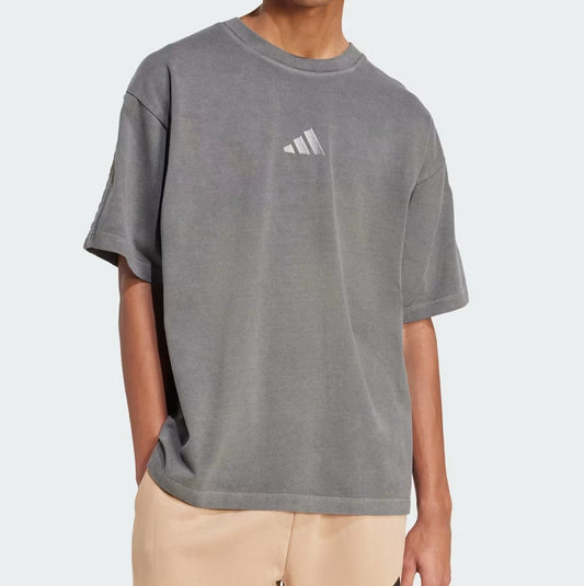 T-SHIRT ADIDAS SZN effetto washed