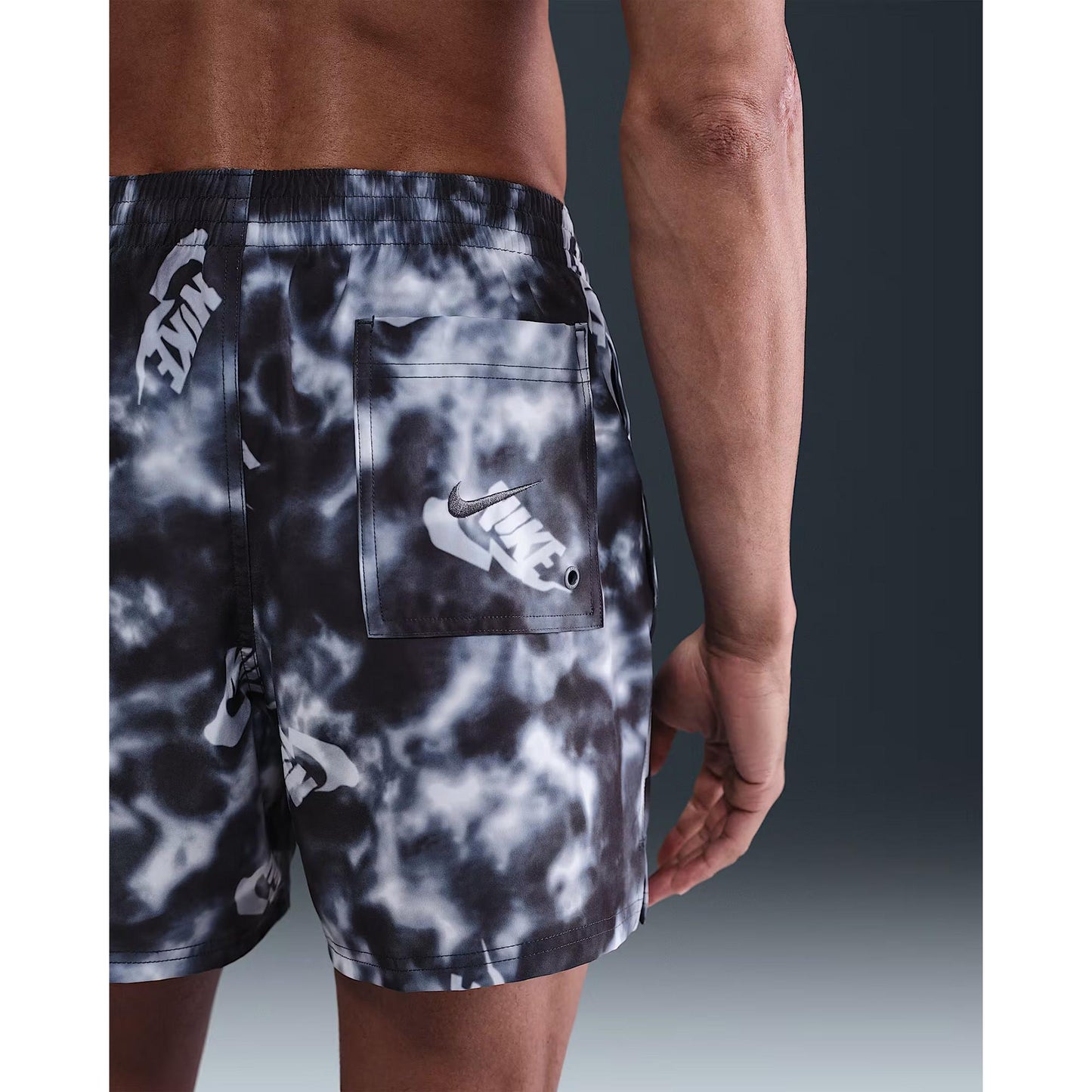 Nike Water Tie Dye 5 Volley Short
