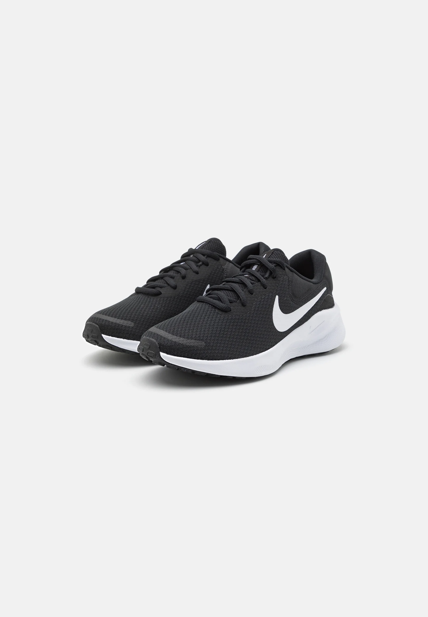 NIKE REVOLUTION 7