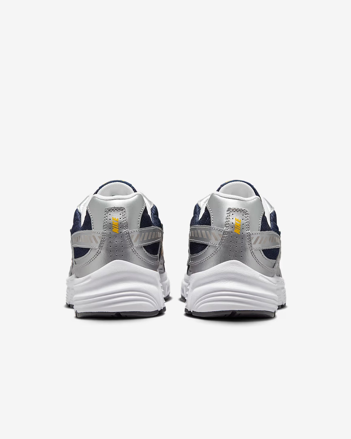 NIKE INITIATOR