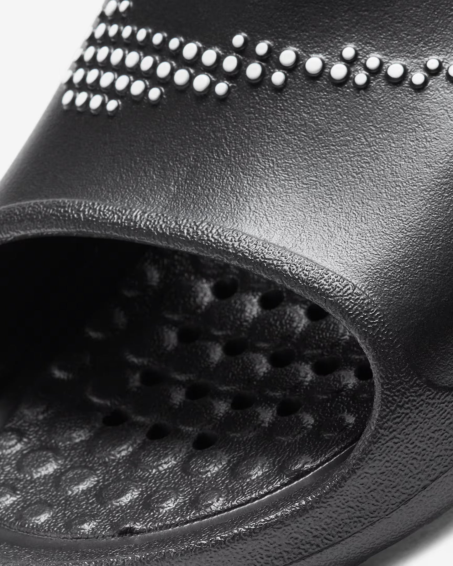 NIKE VICTORI ONE SHOWER SLIDE