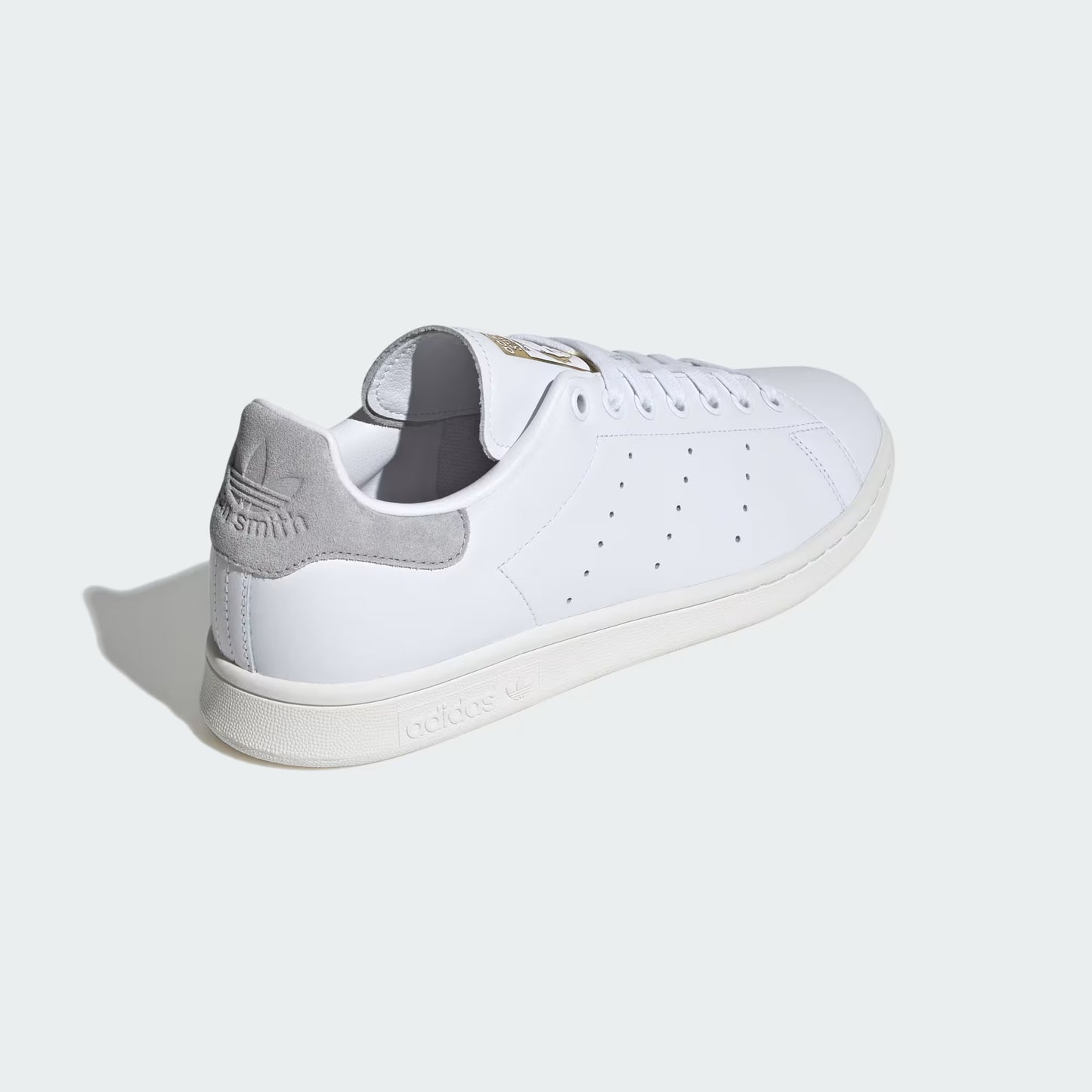 STAN SMITH
