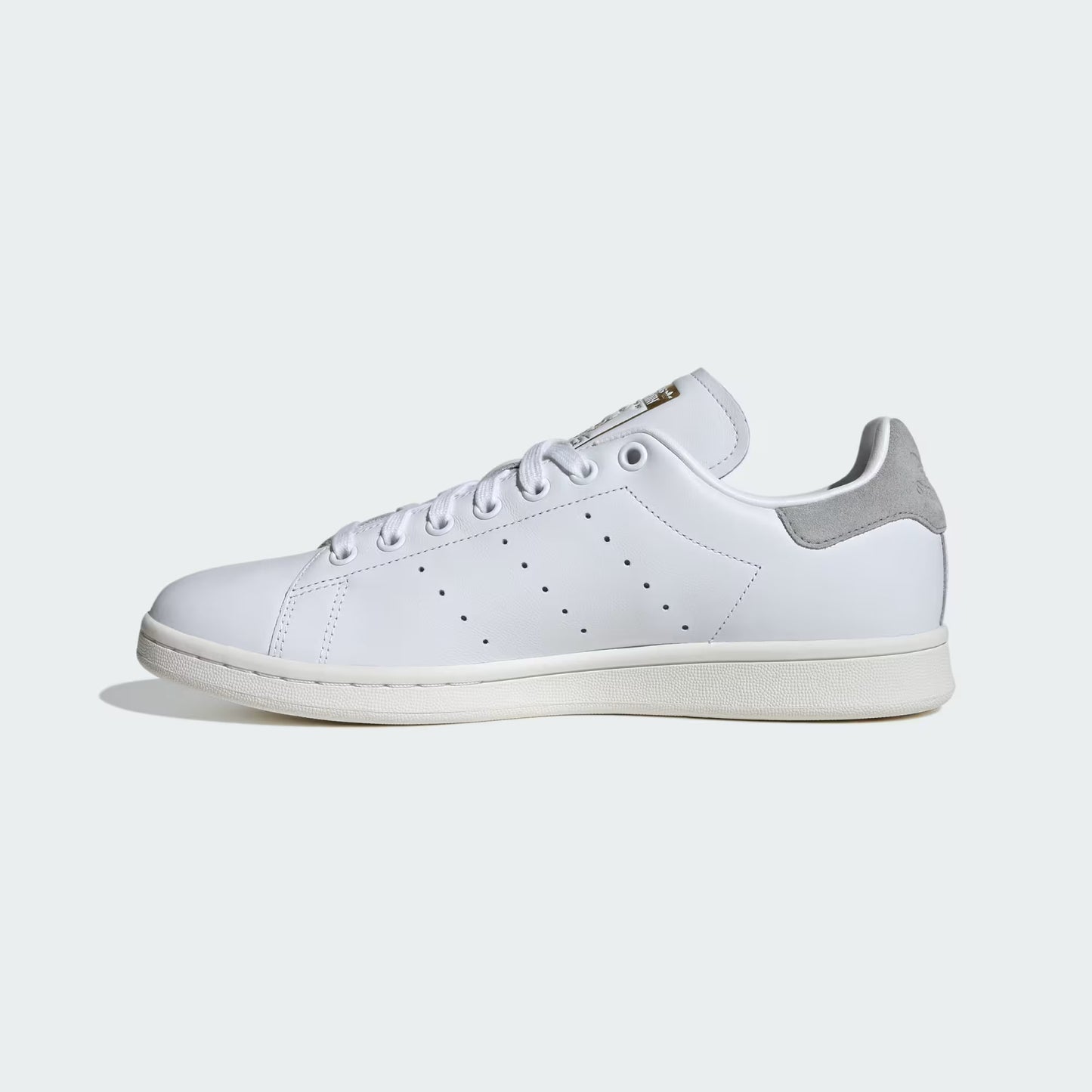 STAN SMITH