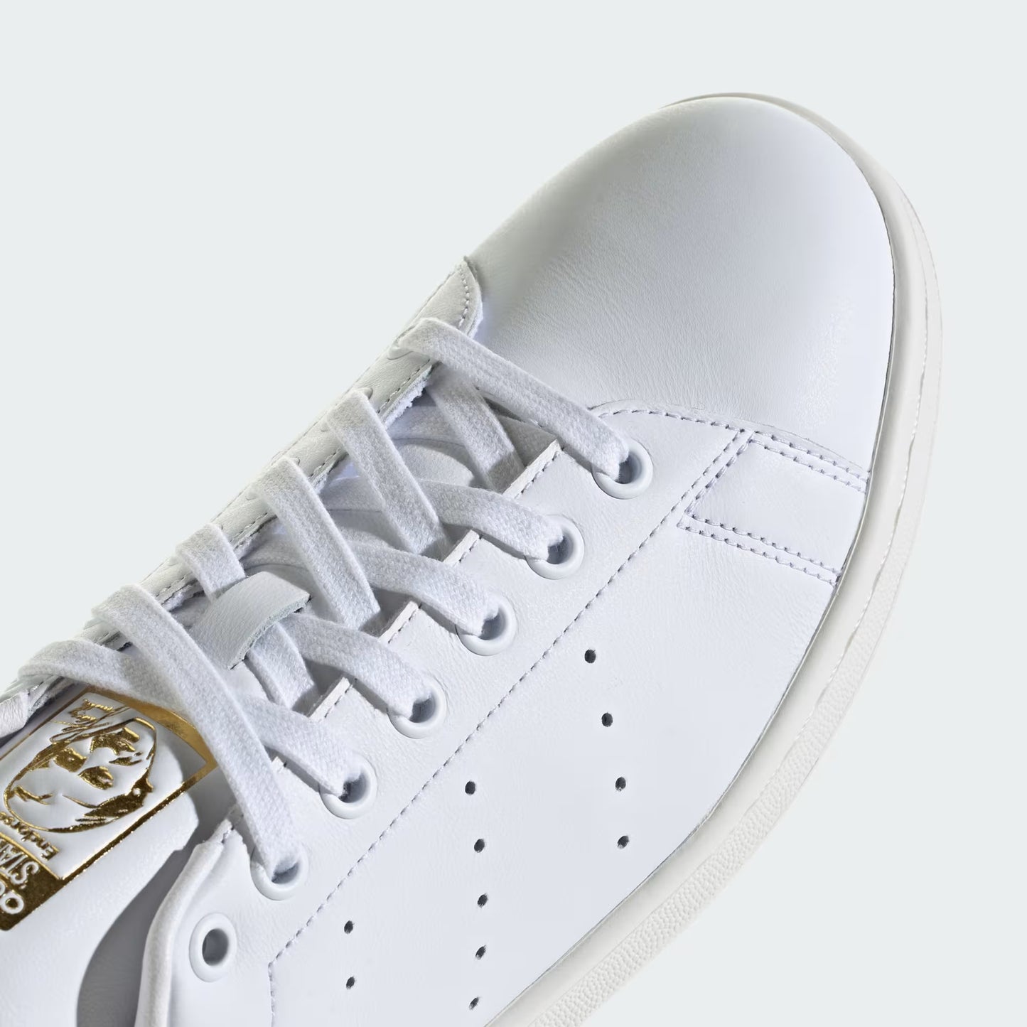 STAN SMITH