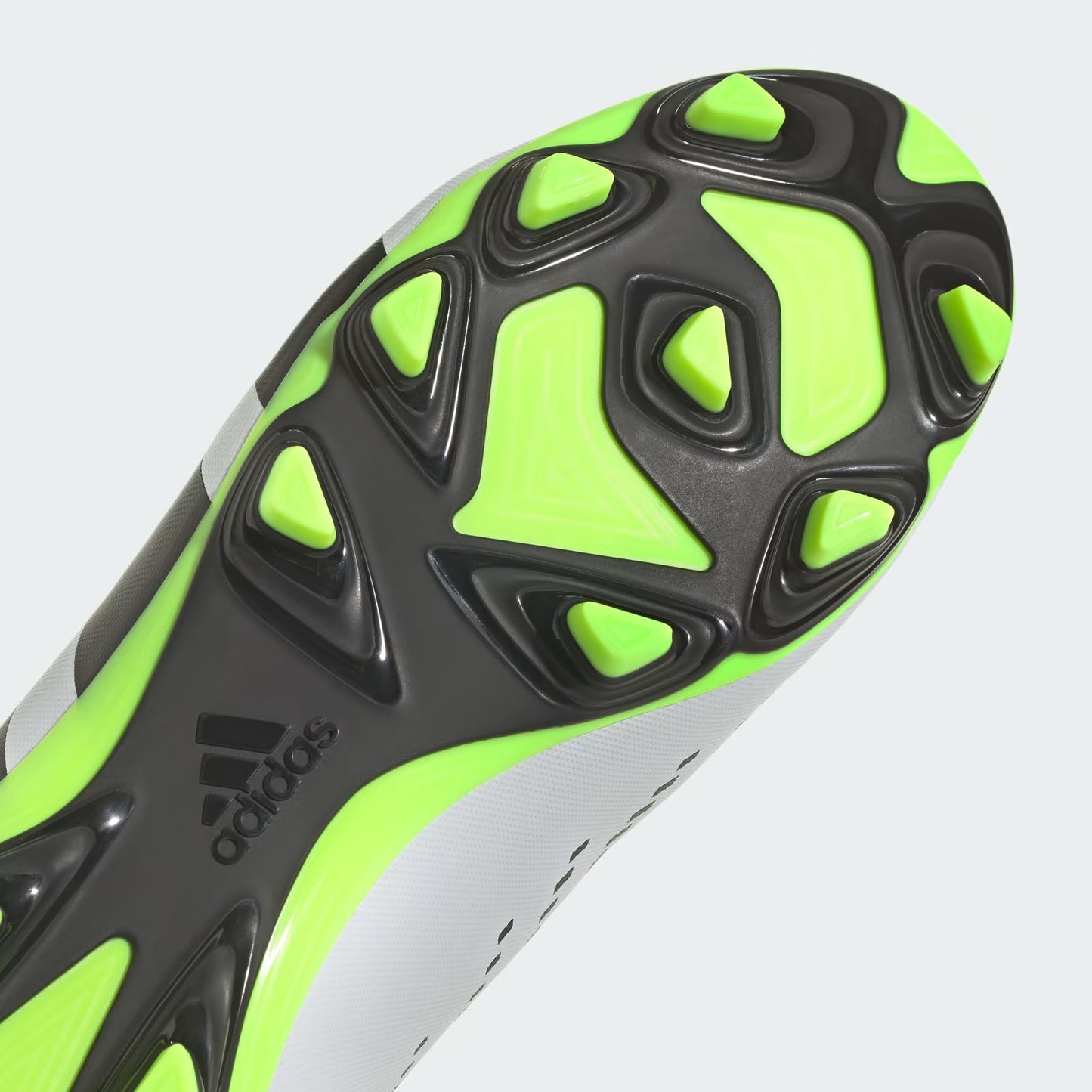 SCARPA DA CALCIO PREDATOR ACCURACY. 4 FxG GZ0013 ADIDAS