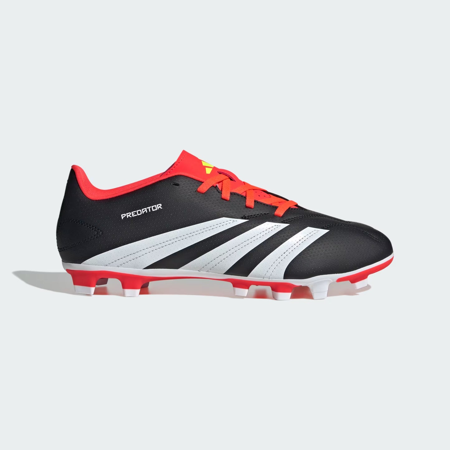 SCARPA DA CALCIO PREDATOR CLUB FxG IG7760 ADIDAS