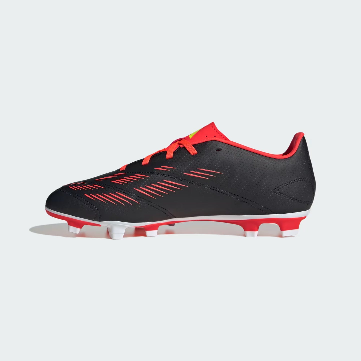 SCARPA DA CALCIO PREDATOR CLUB FxG IG7760 ADIDAS