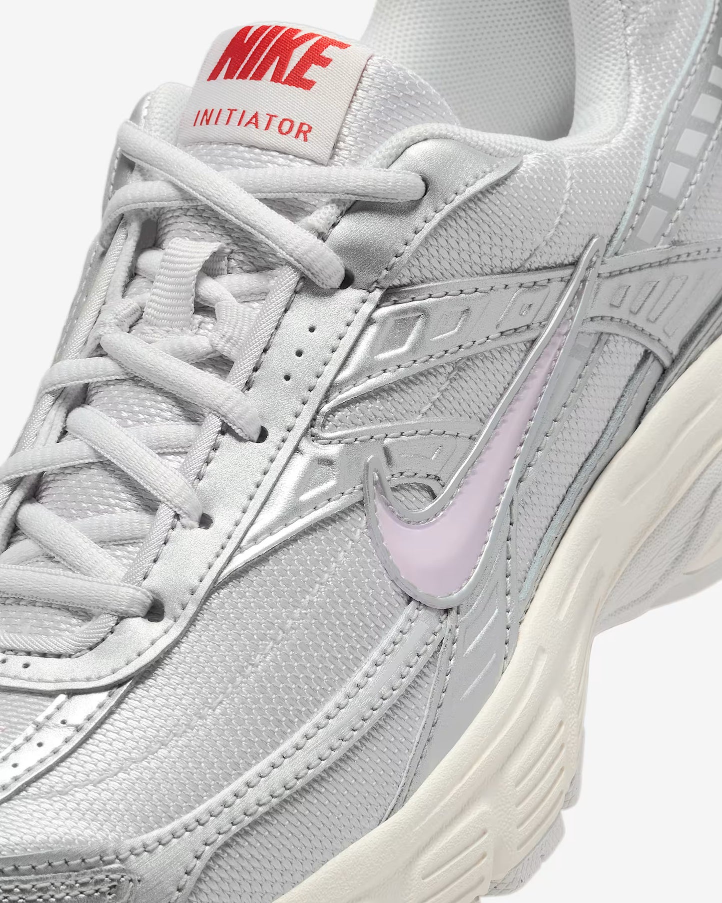 NIKE INITIATOR