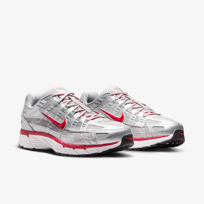 SCARPA NIKE Sportswear P-6000 METALLIC SILVER